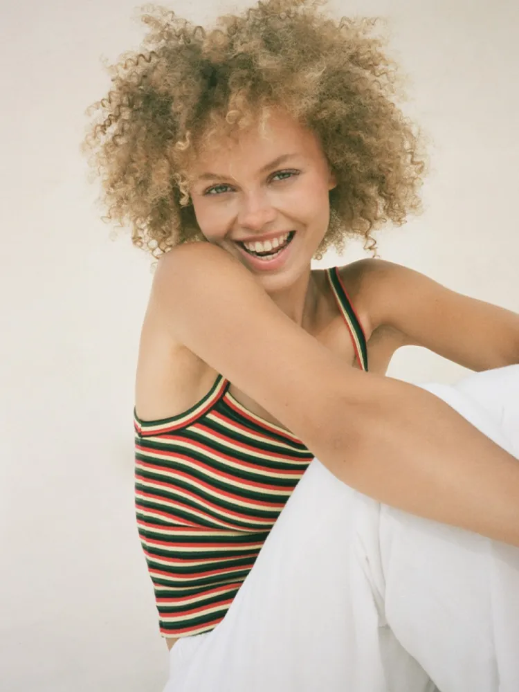 Women Réalisation Par Baby Tank - Pop