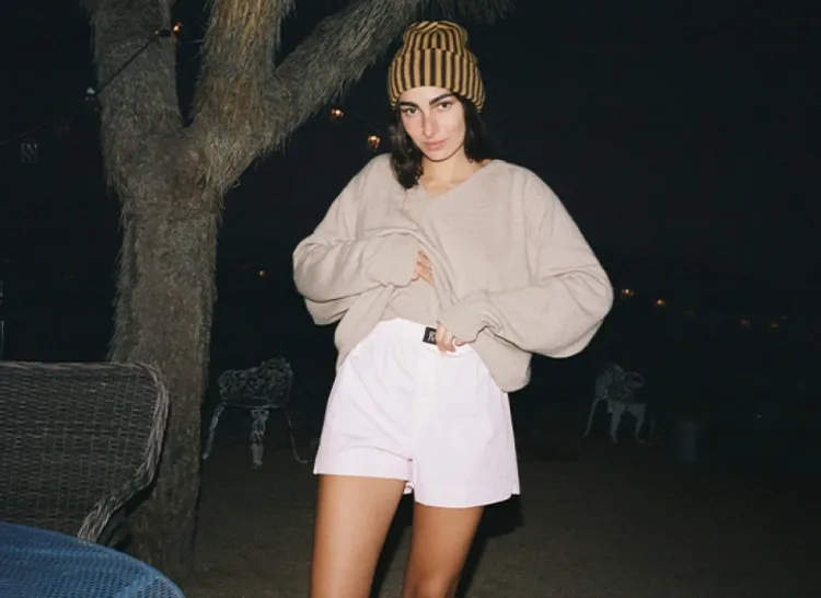 Women Réalisation Par Real Beanie - Honeybee