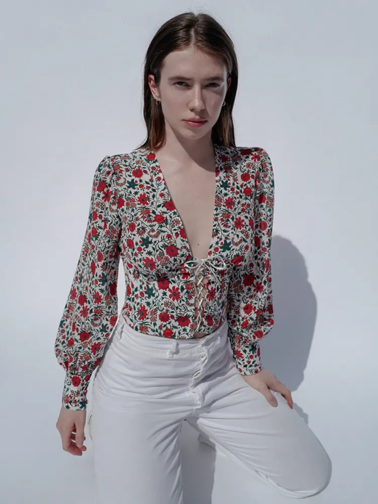 Women Réalisation Par The Bennie - White Batik Floral