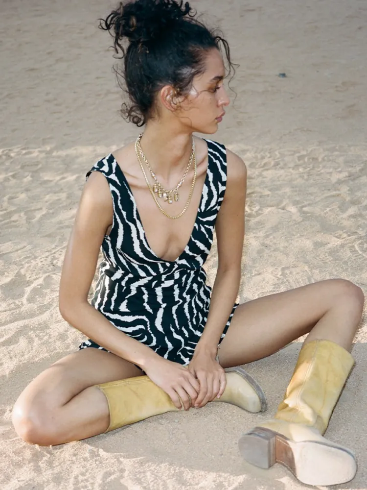 Women Réalisation Par The Isabelli - Animal