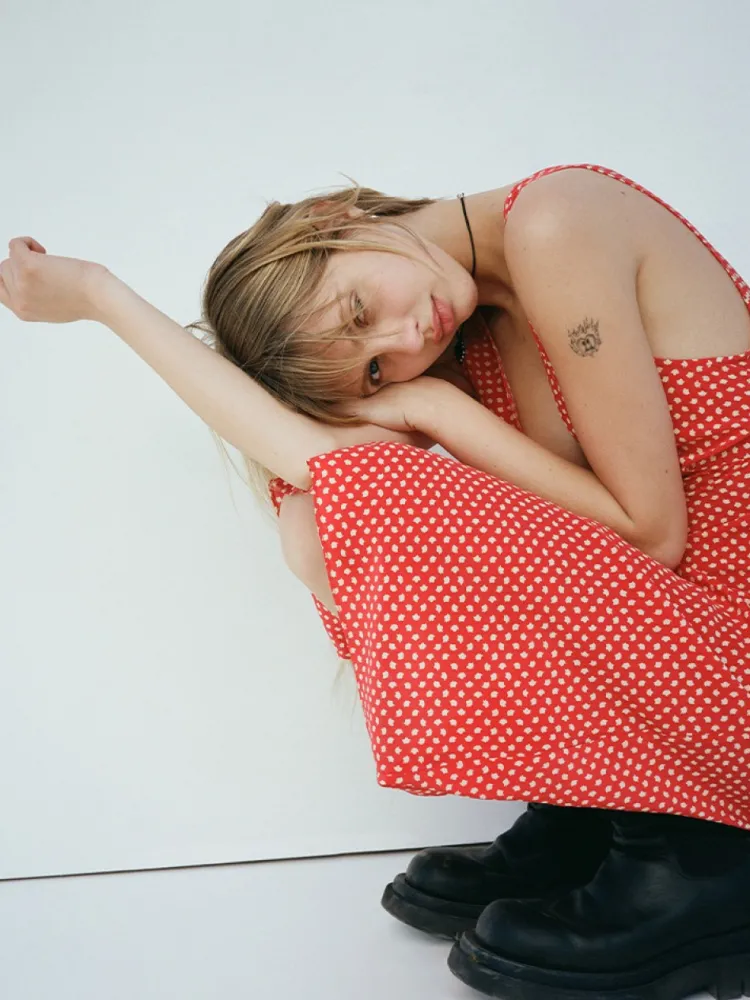 Women Réalisation Par The Stephanie - Paradiso